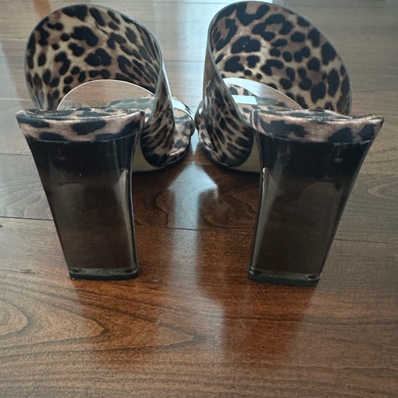 ZARA: ANIMAL PRINT VINYL HIGH HEELED MULES; LEOPARD; SIZE 7.5/EU 38 - Picture 5 of 11